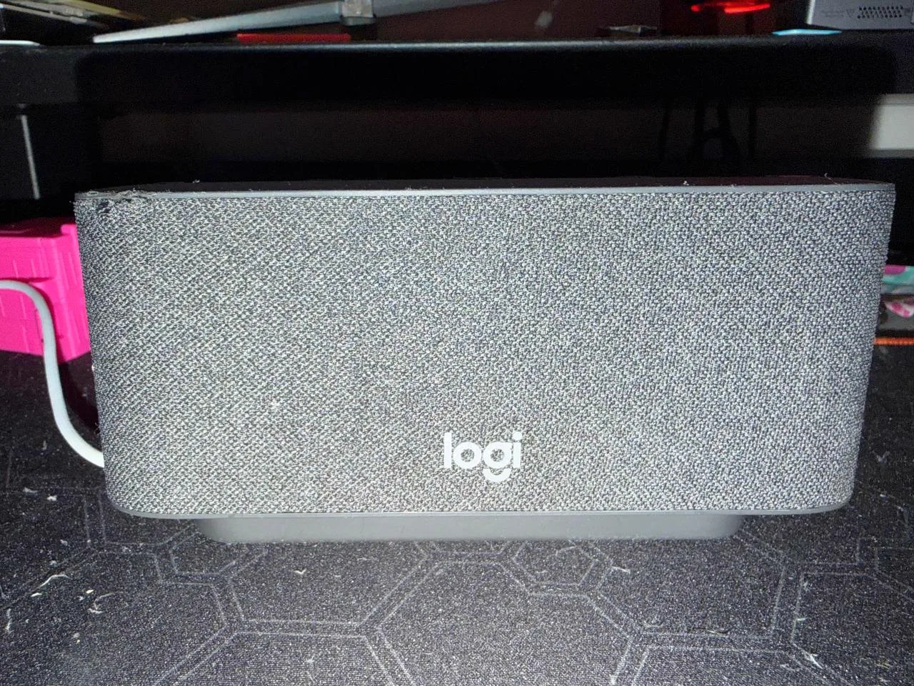Front speaker grille of the Logitech Logi Dock