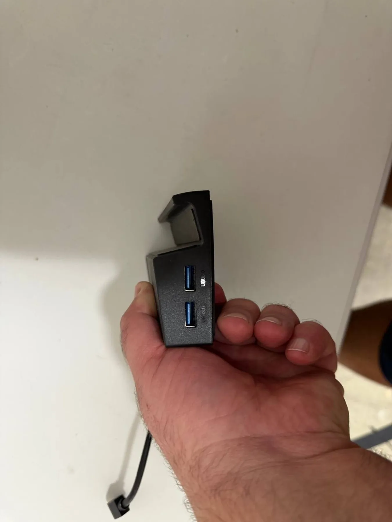 Sabrent handheld gaming dock front